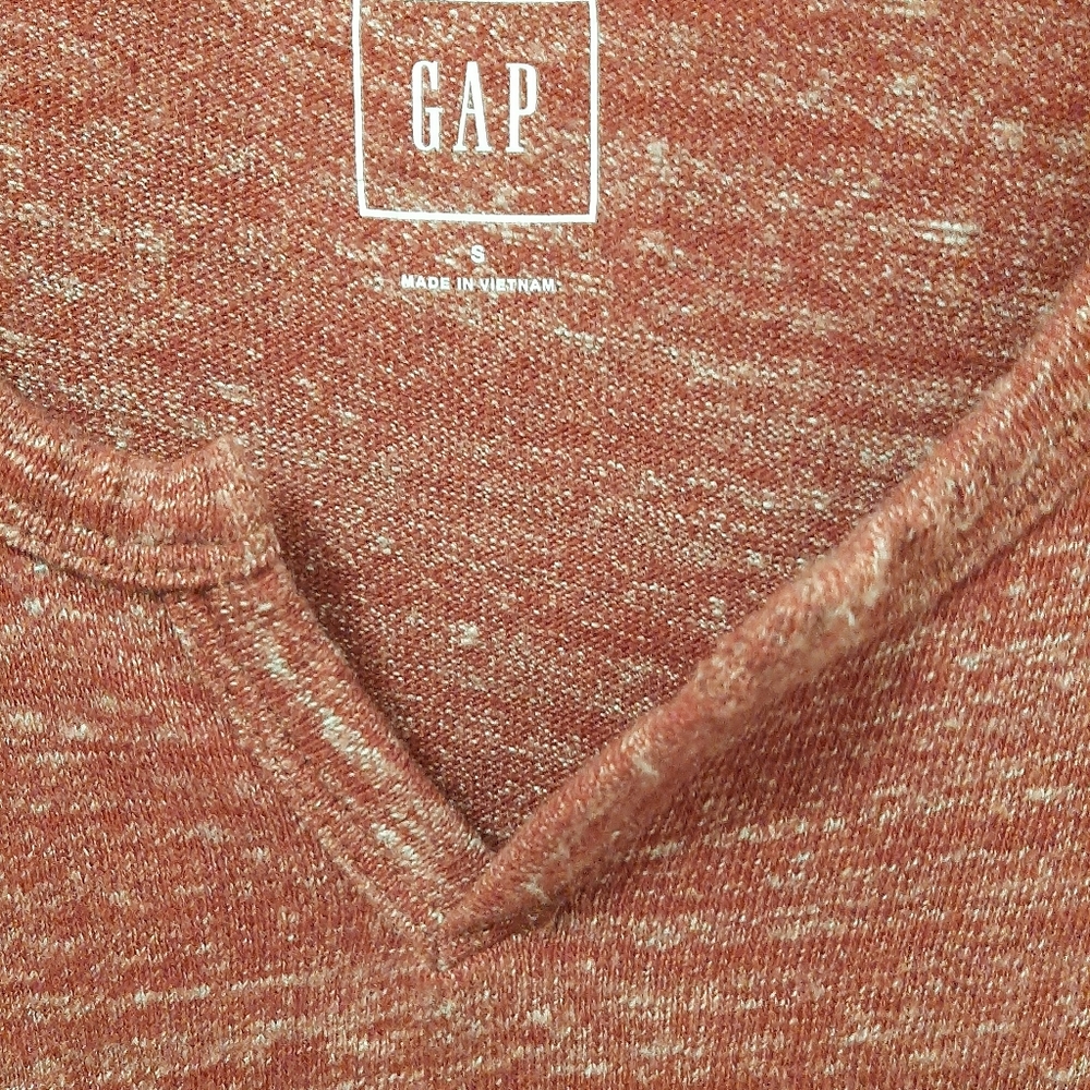 GAP men's CASUAL V NECK SHIRT. SZ. S